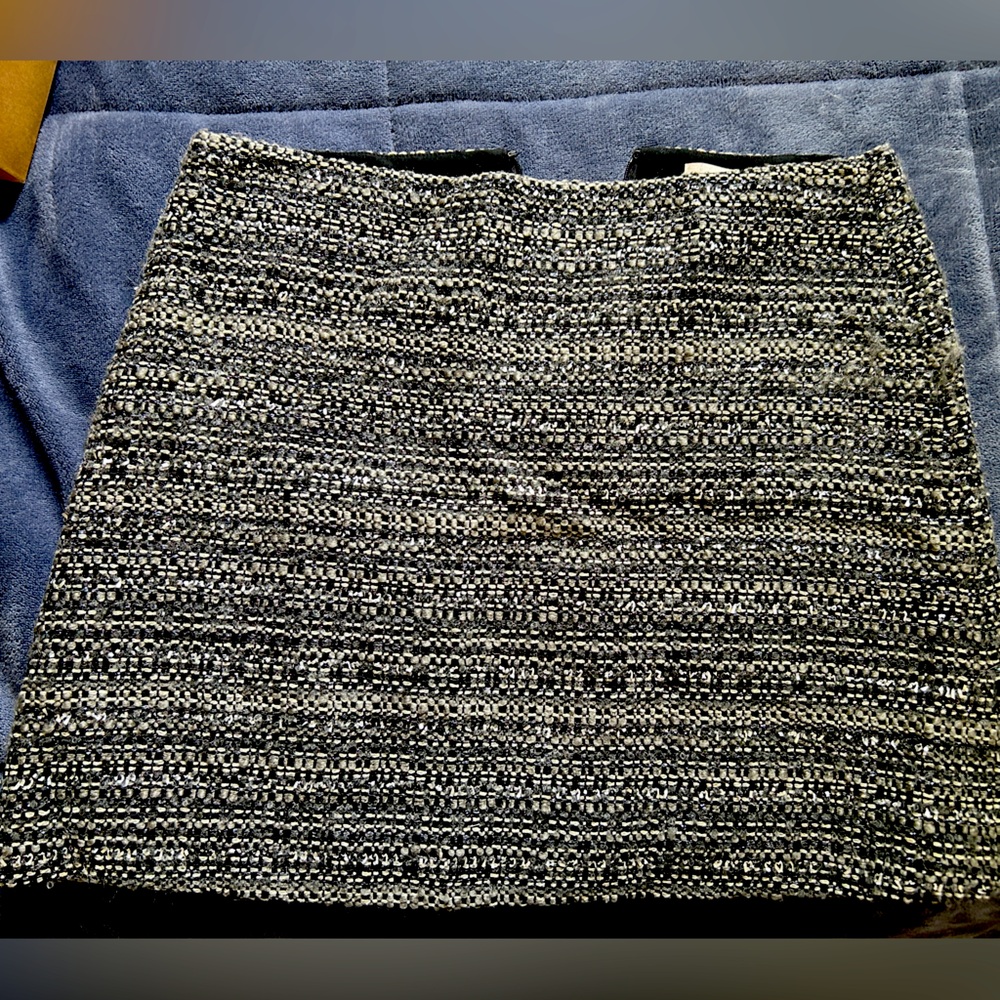 Tory Burch tweed mini skirt sz 6